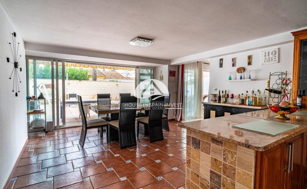 Resale - Villa - Orihuela Costa - Villamartín