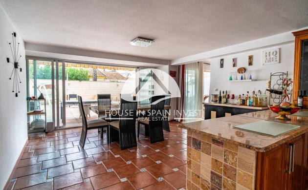 Resale - Villa - Orihuela Costa - Villamartín