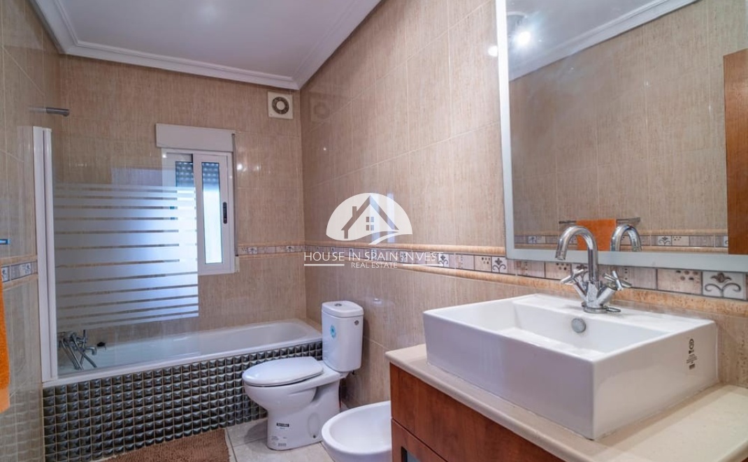 Resale - Villa - Orihuela Costa - Villamartín