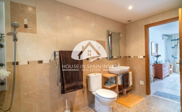 Resale - Villa - Orihuela Costa - Villamartín