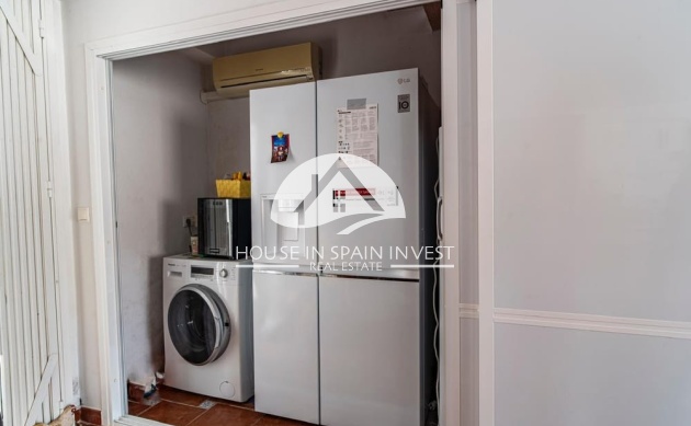 Resale - Villa - Orihuela Costa - Villamartín