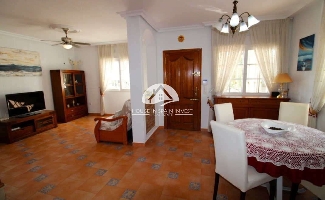 Resale - Villa - Orihuela Costa - Villamartín
