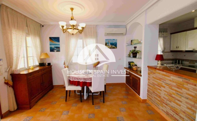 Resale - Villa - Orihuela Costa - Villamartín