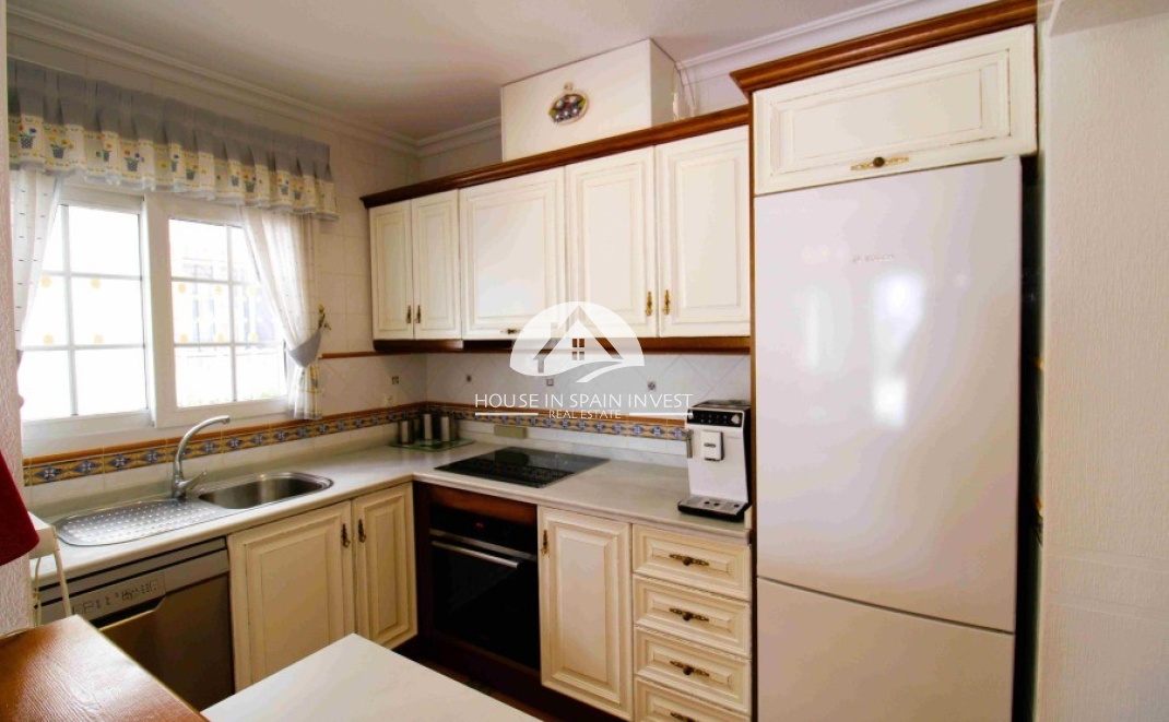 Resale - Villa - Orihuela Costa - Villamartín