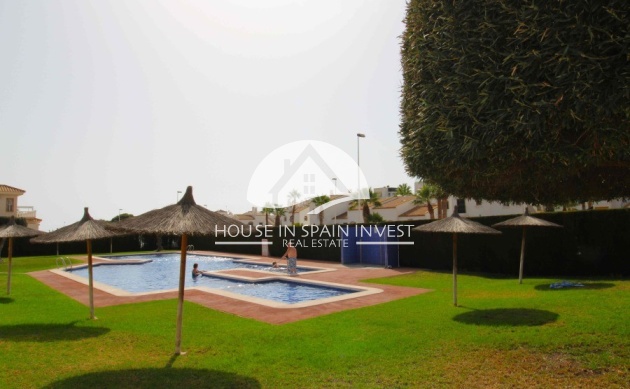 Resale - Villa - Orihuela Costa - Villamartín