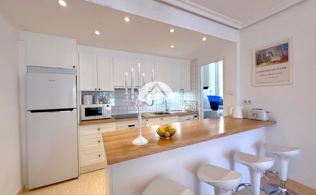 Resale - Apartment  - Orihuela Costa - Playa Flamenca