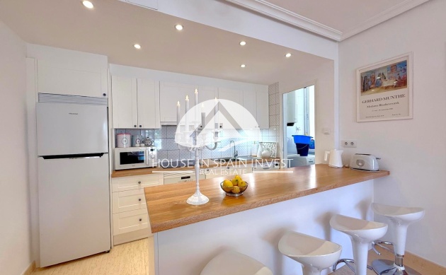 Resale - Apartment  - Orihuela Costa - Playa Flamenca