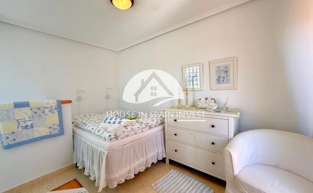 Resale - Apartment  - Orihuela Costa - Playa Flamenca