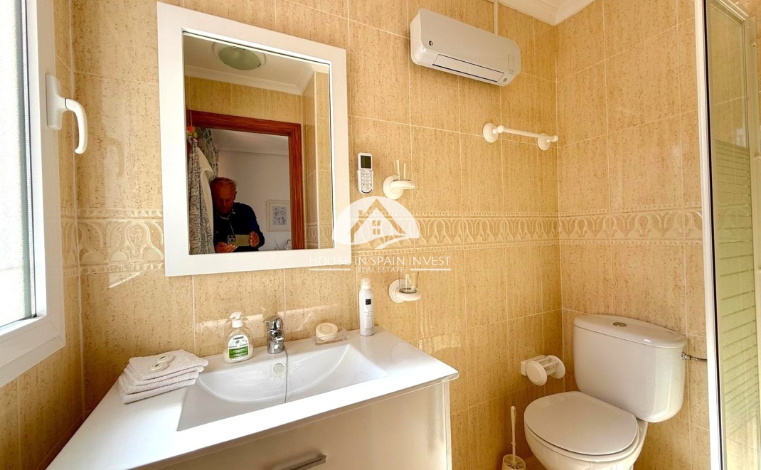 Resale - Apartment  - Orihuela Costa - Playa Flamenca