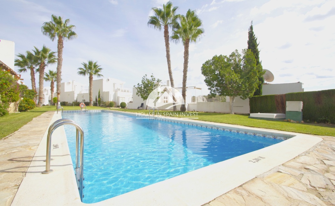 Resale - Apartment  - Orihuela Costa - Las Ramblas
