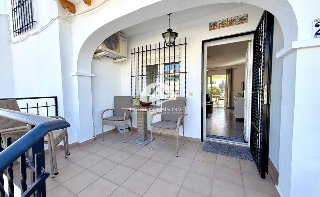 Resale - Villa - Orihuela Costa - Villamartín