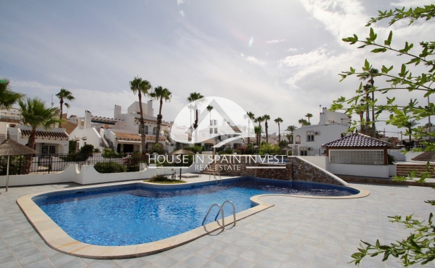 Resale - Villa - Orihuela Costa - Villamartín