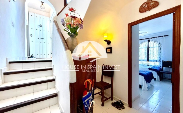 Resale - Villa - Orihuela Costa - Villamartín