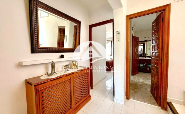 Resale - Villa - Orihuela Costa - Villamartín