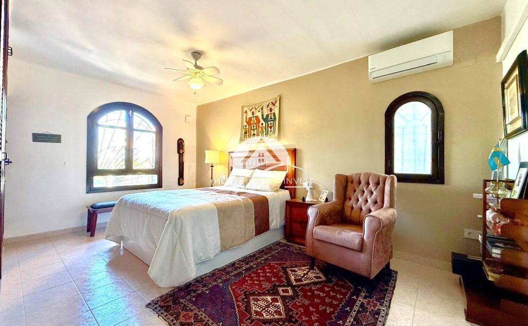 Resale - Villa - Orihuela Costa - Villamartín