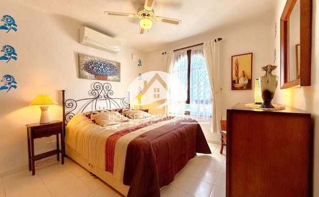 Resale - Villa - Orihuela Costa - Villamartín