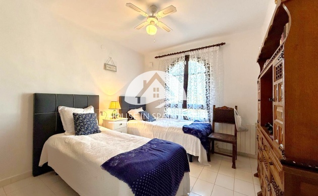 Resale - Villa - Orihuela Costa - Villamartín