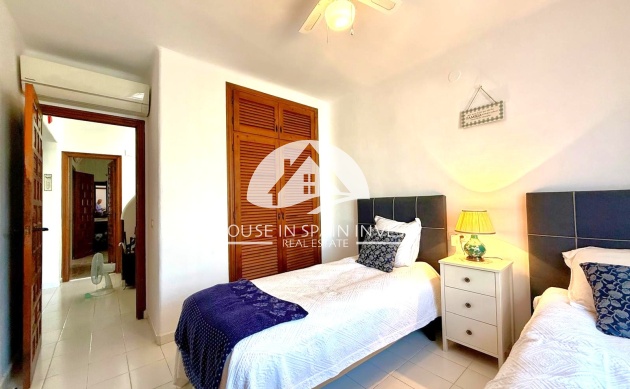 Resale - Villa - Orihuela Costa - Villamartín