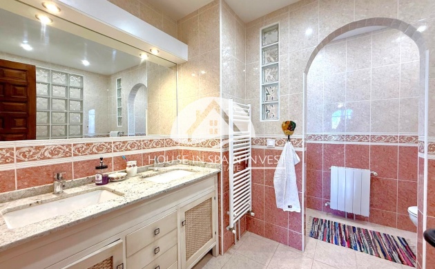 Resale - Villa - Orihuela Costa - Villamartín