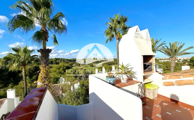 Resale - Villa - Orihuela Costa - Villamartín