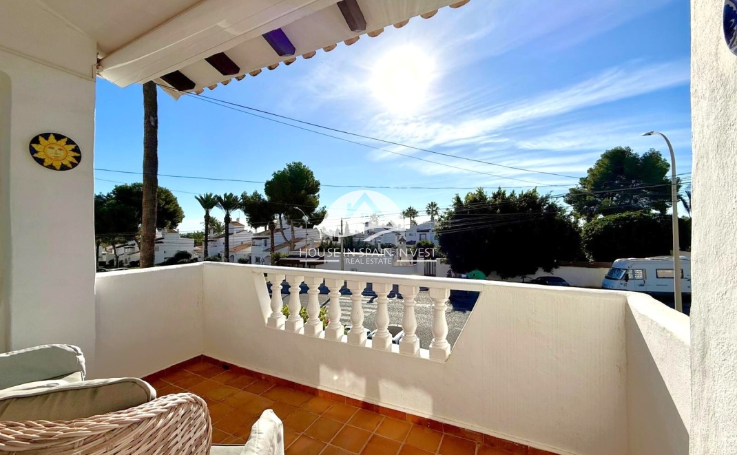 Resale - Villa - Orihuela Costa - Villamartín