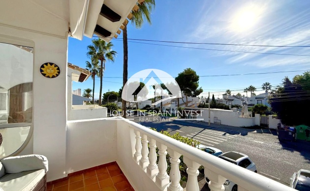 Resale - Villa - Orihuela Costa - Villamartín
