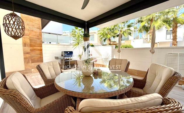 Resale - Villa - Orihuela Costa - Lomas De Cabo Roig