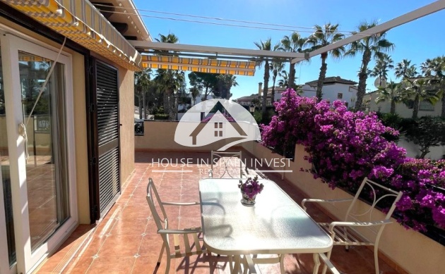 Resale - Villa - Orihuela Costa - Villamartín