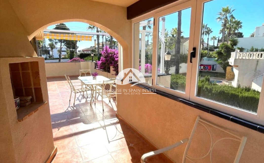 Resale - Villa - Orihuela Costa - Villamartín