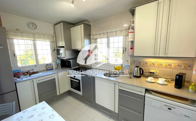 Resale - Villa - Orihuela Costa - Villamartín