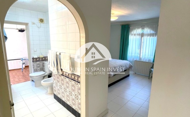 Resale - Villa - Orihuela Costa - Villamartín