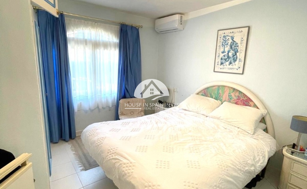 Resale - Villa - Orihuela Costa - Villamartín