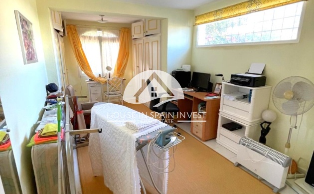 Resale - Villa - Orihuela Costa - Villamartín