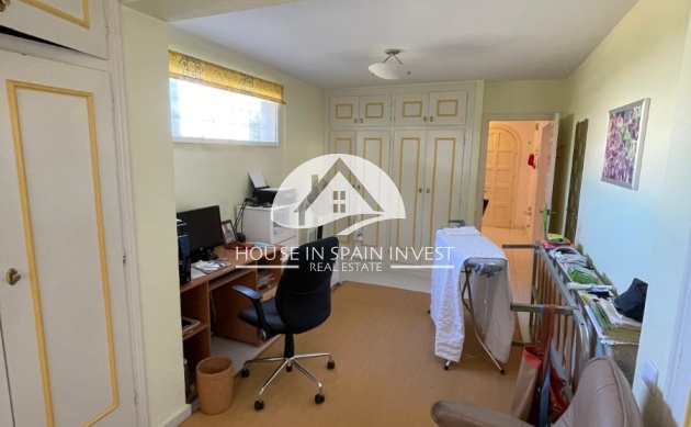 Resale - Villa - Orihuela Costa - Villamartín