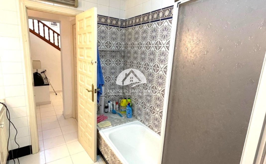 Resale - Villa - Orihuela Costa - Villamartín