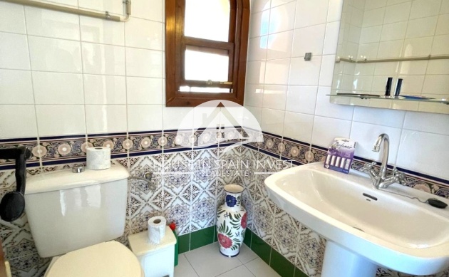 Resale - Villa - Orihuela Costa - Villamartín