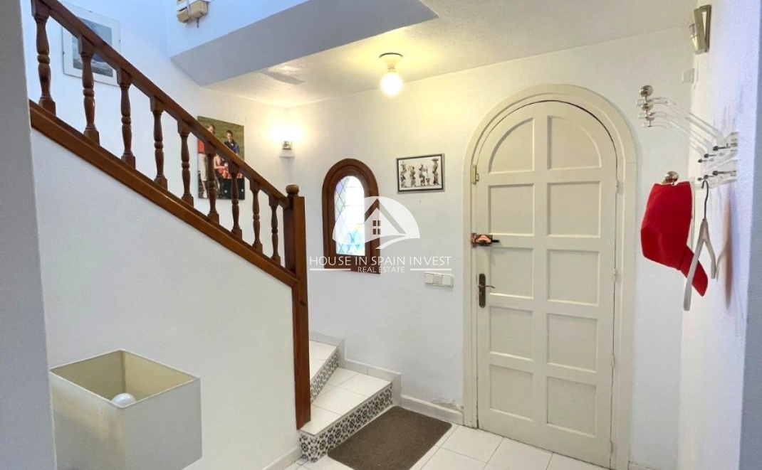 Resale - Villa - Orihuela Costa - Villamartín