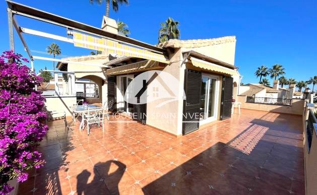 Resale - Villa - Orihuela Costa - Villamartín