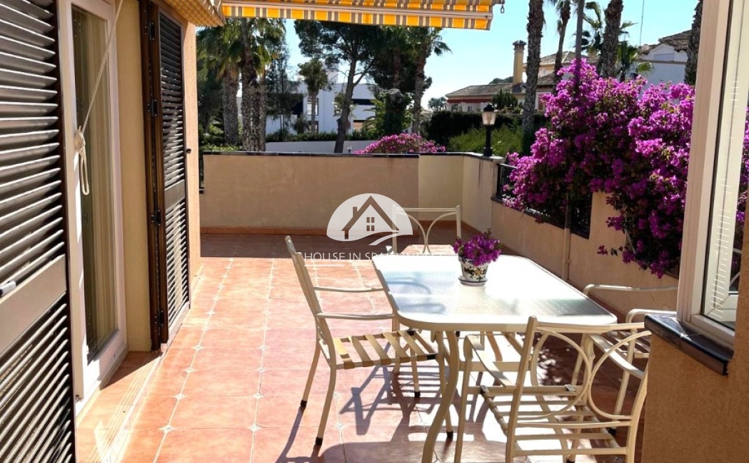 Resale - Villa - Orihuela Costa - Villamartín