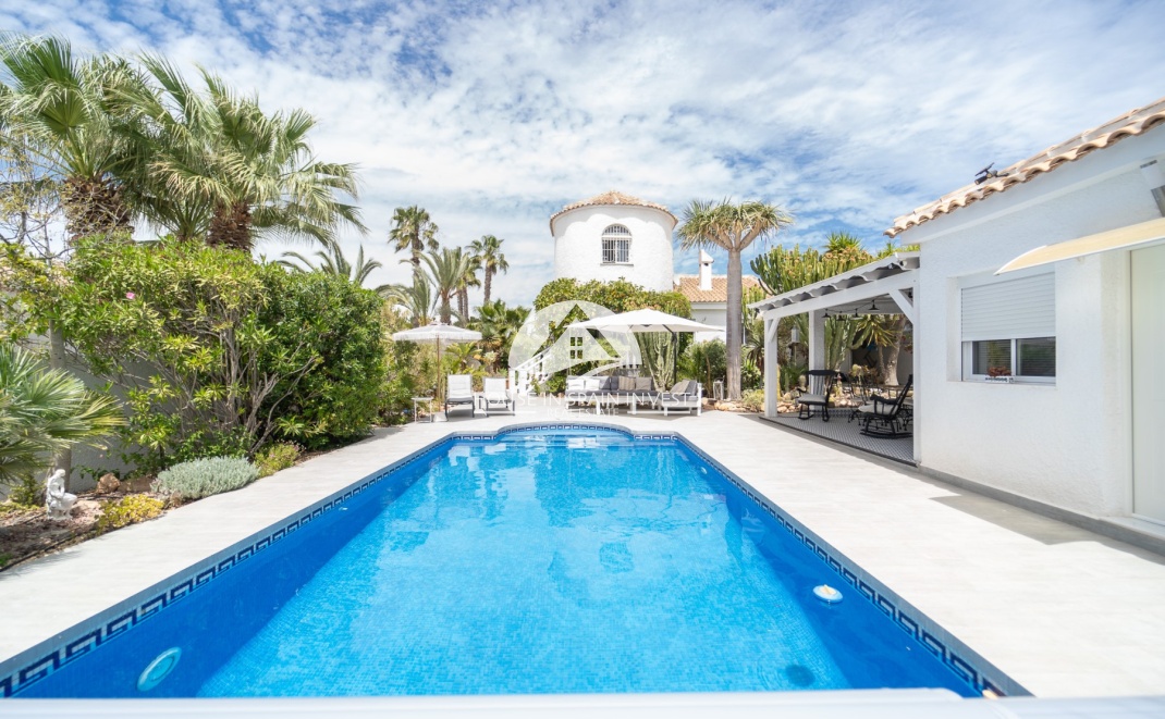 Resale - Villa - Torrevieja - La Siesta - El Chaparral - San Luis