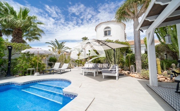 Resale - Villa - Torrevieja - La Siesta - El Chaparral - San Luis