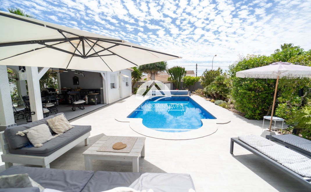 Resale - Villa - Torrevieja - La Siesta - El Chaparral - San Luis