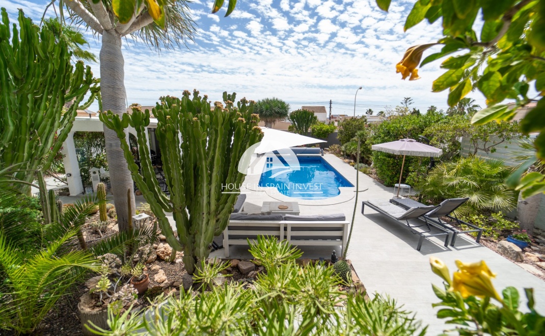 Resale - Villa - Torrevieja - La Siesta - El Chaparral - San Luis