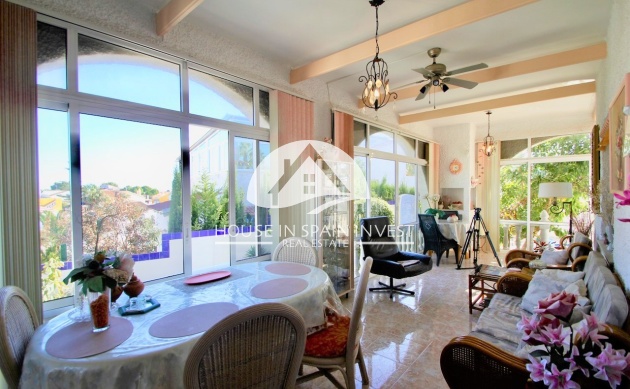 Resale - Villa - Orihuela Costa - Villamartín