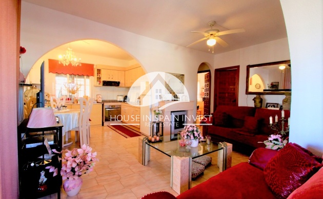 Resale - Villa - Orihuela Costa - Villamartín