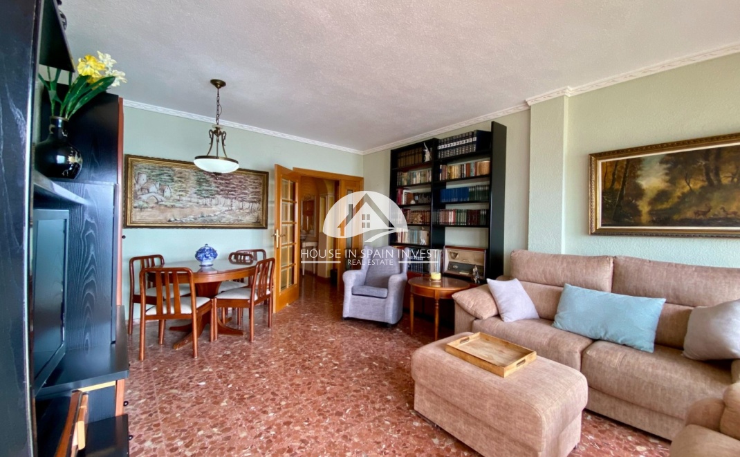 Resale - Apartment  - Torrevieja - Playa del Cura