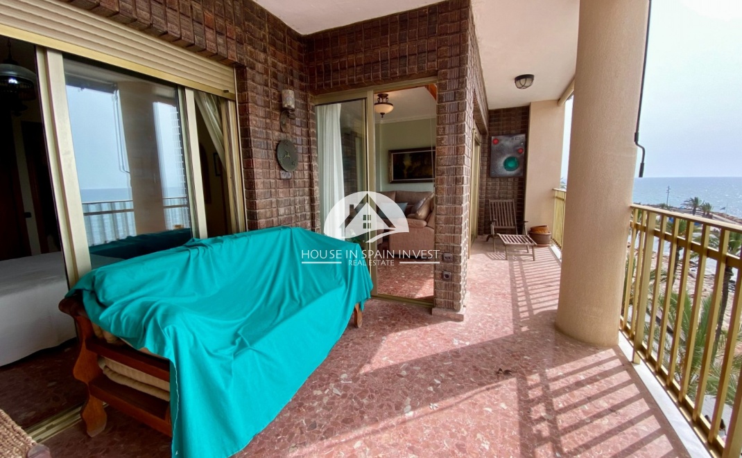 Resale - Apartment  - Torrevieja - Playa del Cura