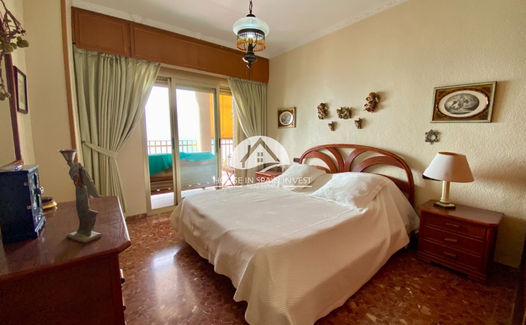 Resale - Apartment  - Torrevieja - Playa del Cura