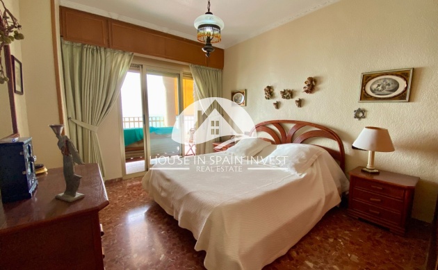 Resale - Apartment  - Torrevieja - Playa del Cura