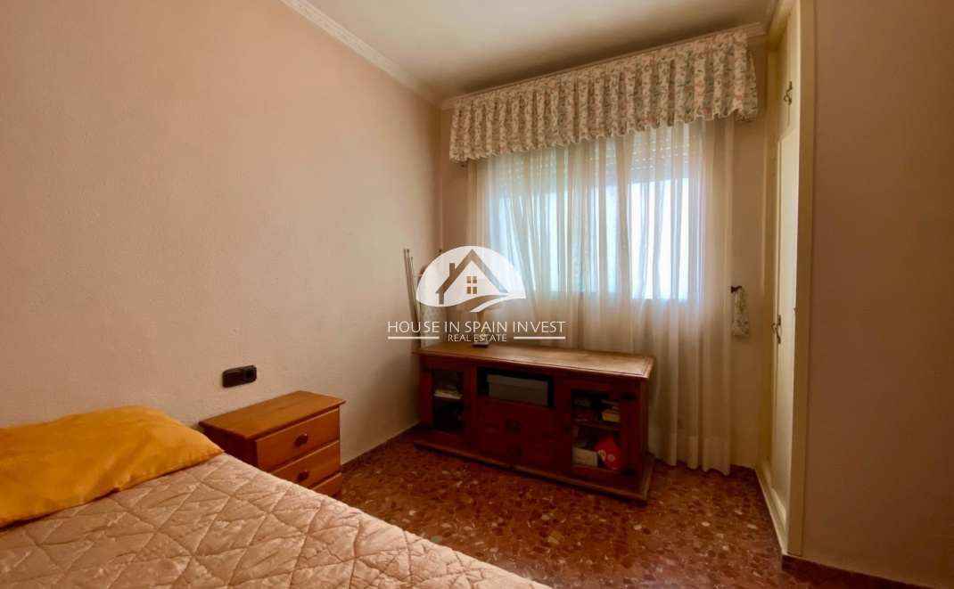 Resale - Apartment  - Torrevieja - Playa del Cura